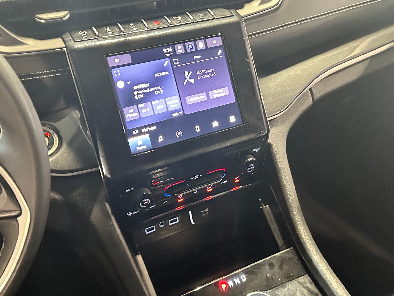 Thumbnail: 2023 Jeep Grand Cherokee L - 4