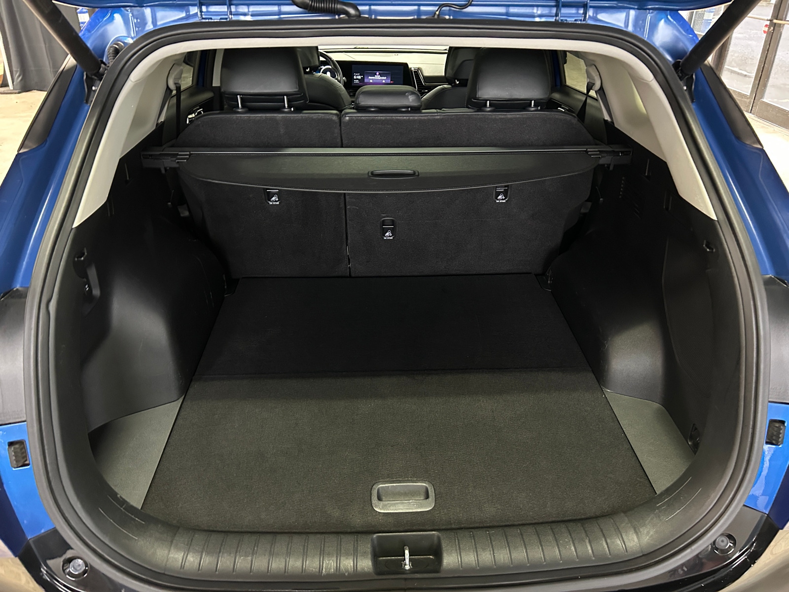 Thumbnail: 2023 Kia Sportage - 6