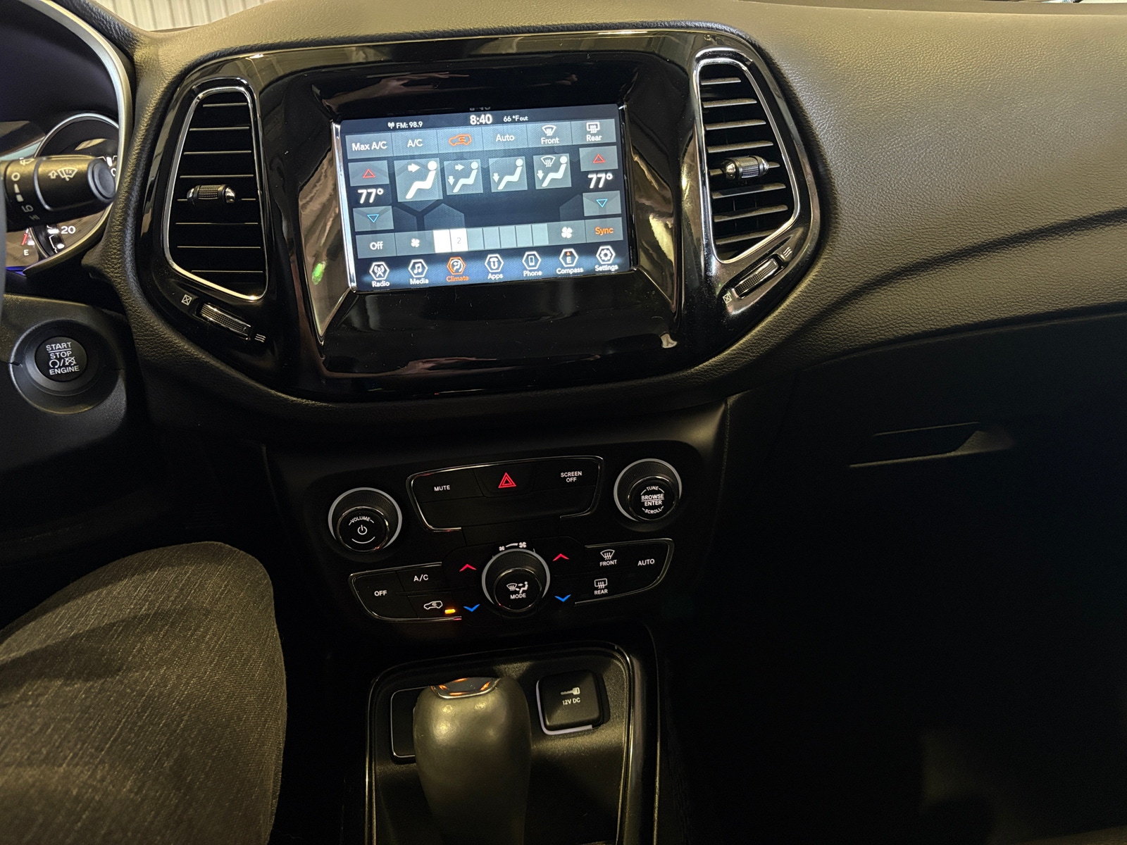 Thumbnail: 2021 Jeep Compass - 4