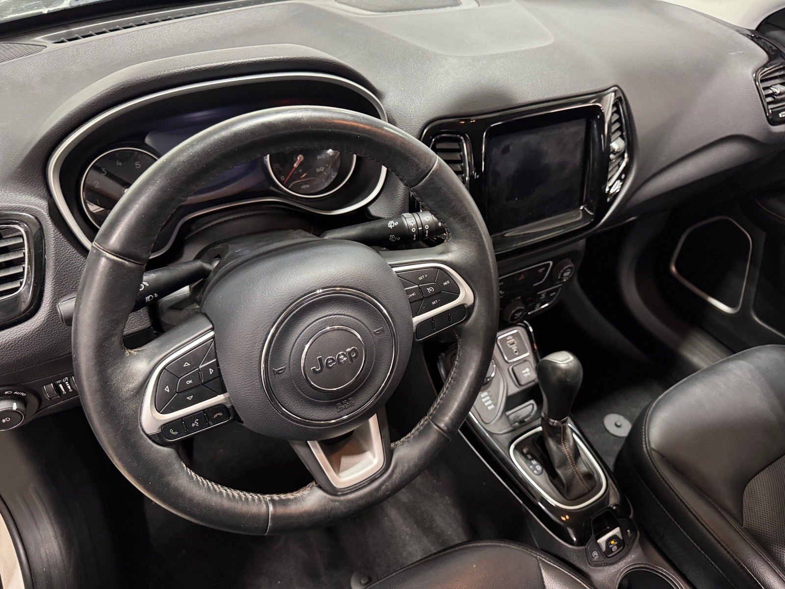 Thumbnail: 2018 Jeep Compass - 3