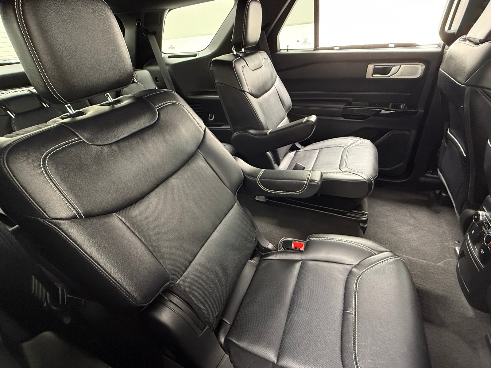 Thumbnail: 2024 Ford Explorer - 5