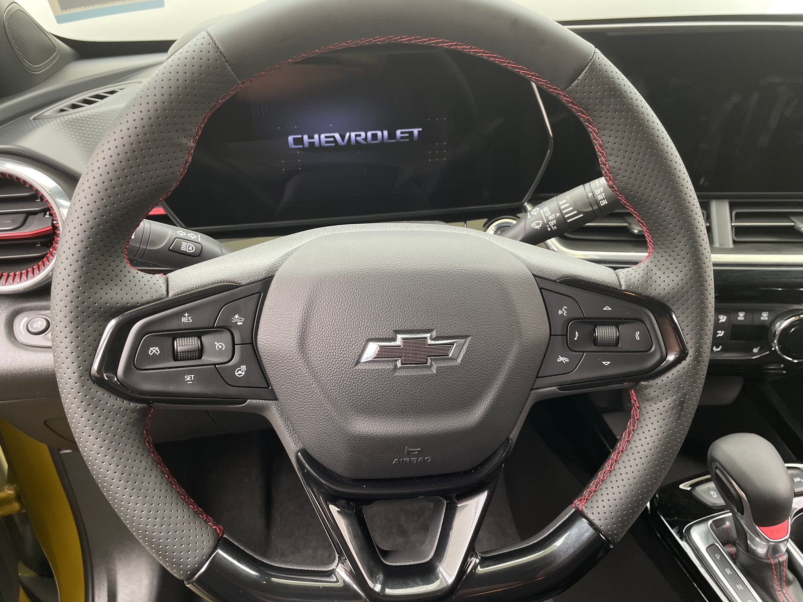 Thumbnail: 2025 Chevrolet Trax - 4