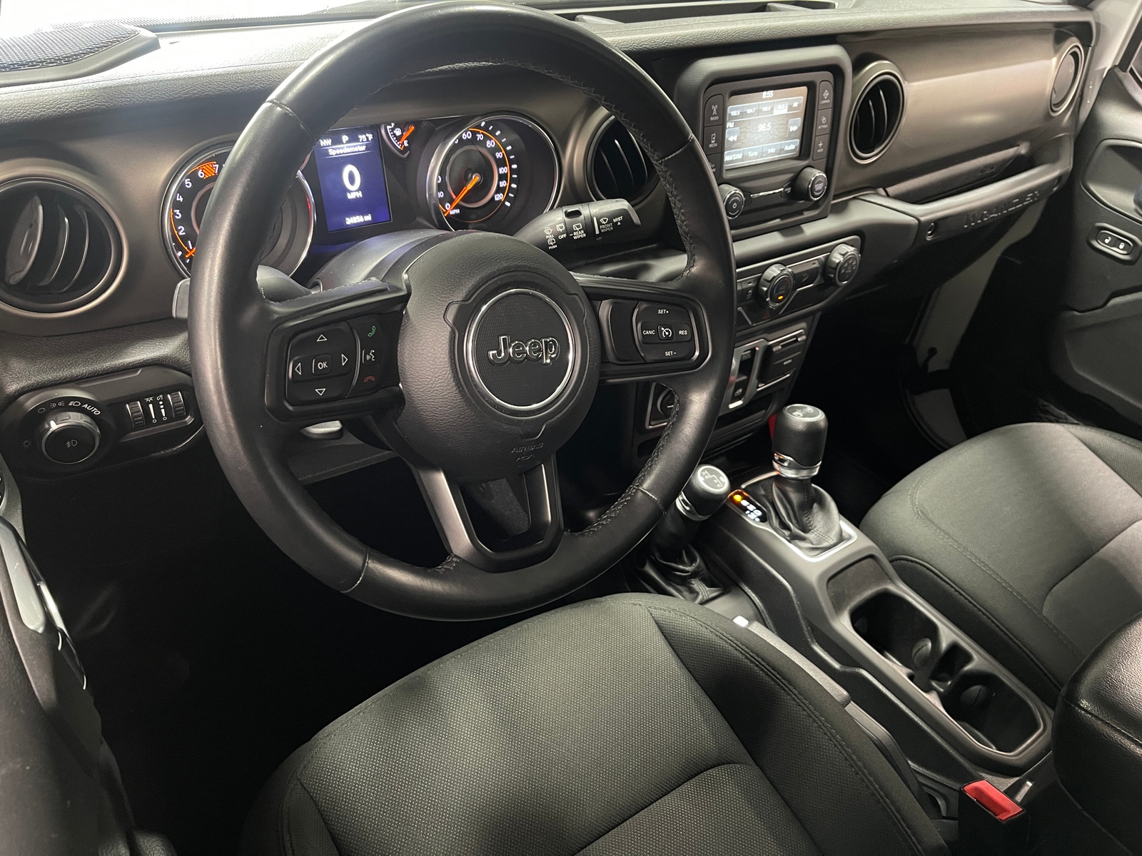 Thumbnail: 2019 Jeep Wrangler - 3