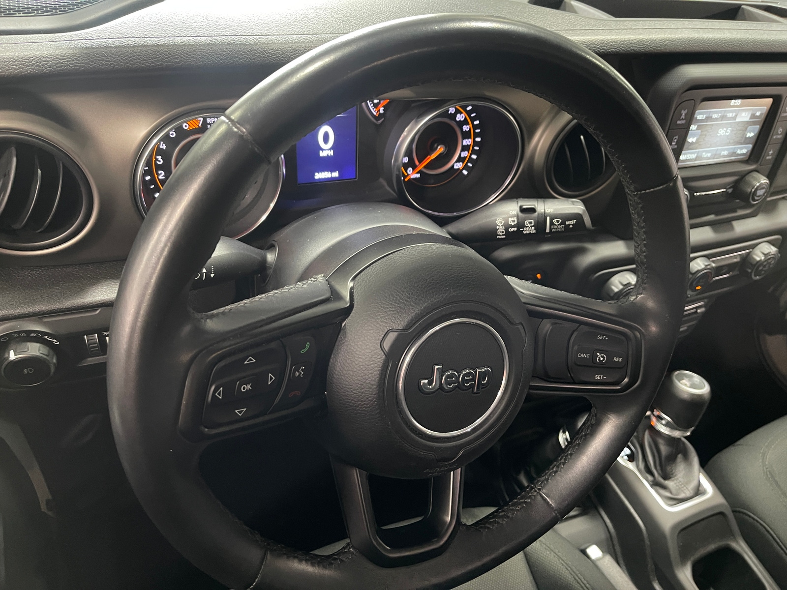 Thumbnail: 2019 Jeep Wrangler - 5