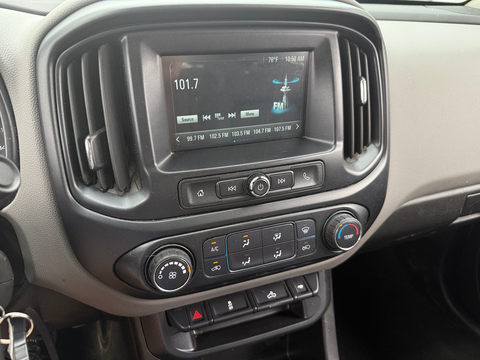 Thumbnail: 2018 Chevrolet Colorado - 4