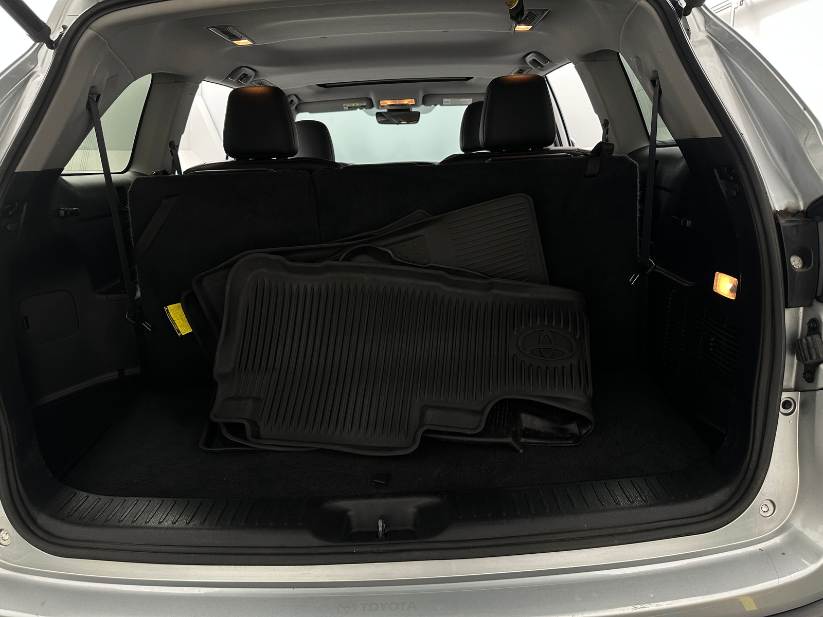 Thumbnail: 2019 Toyota Highlander - 6