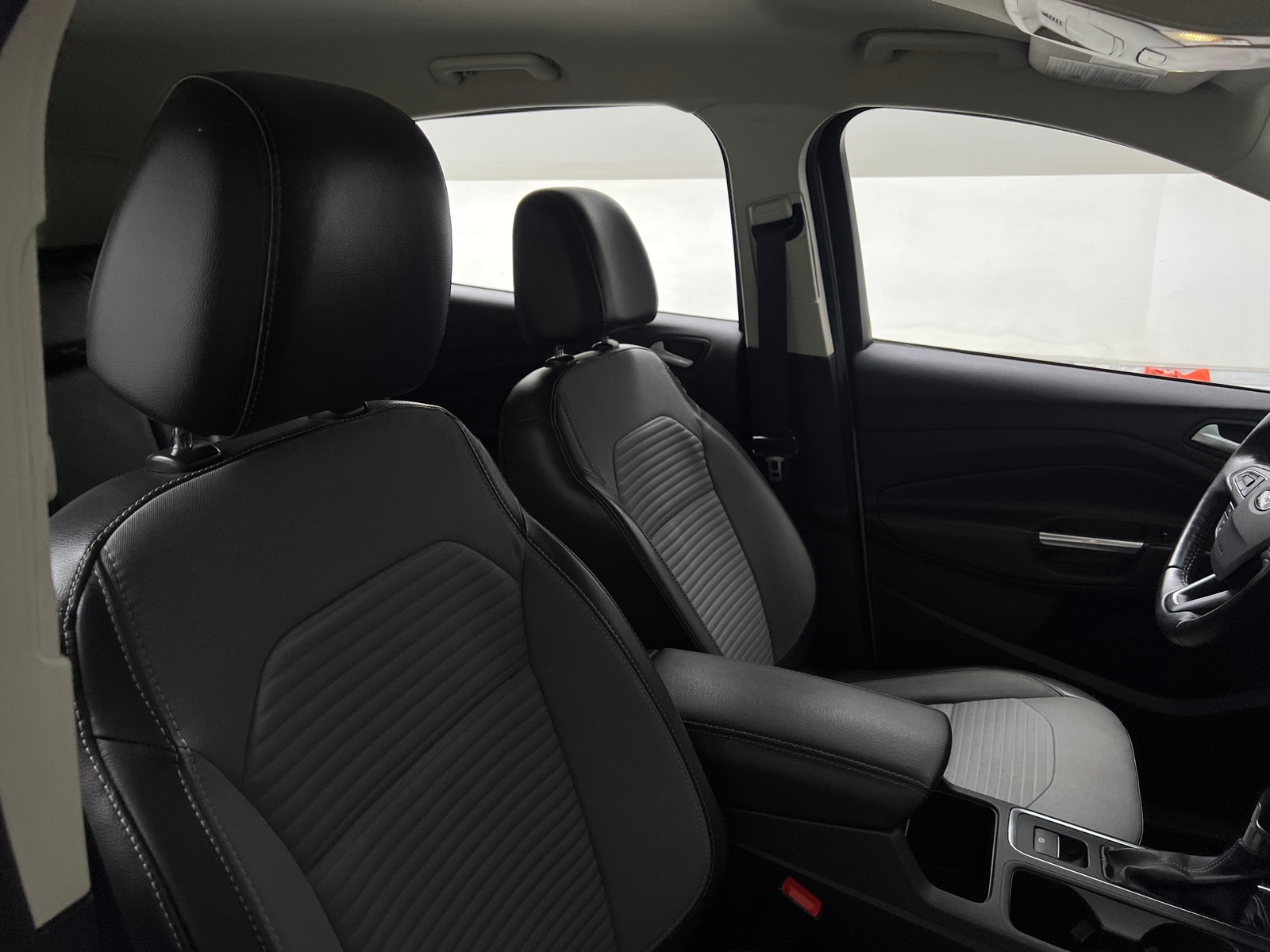 Thumbnail: 2017 Ford Escape - 2