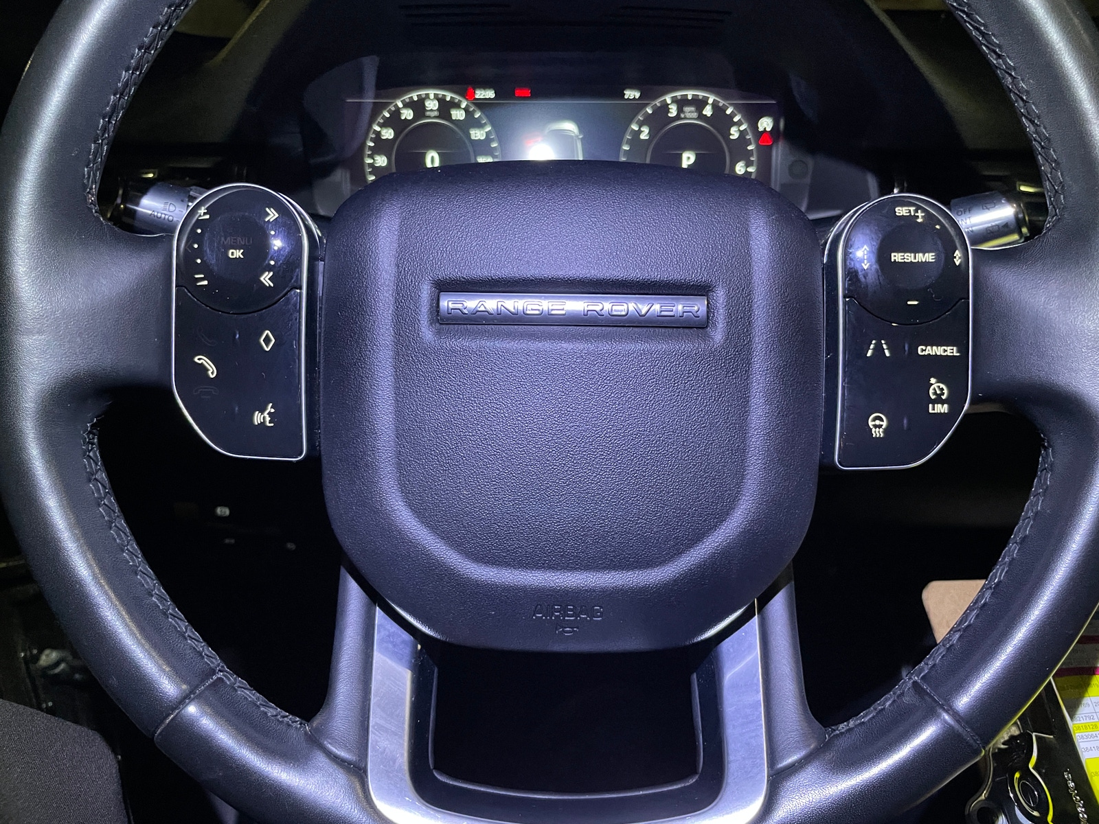 Thumbnail: 2020 Land Rover Range Rover Evoque - 4