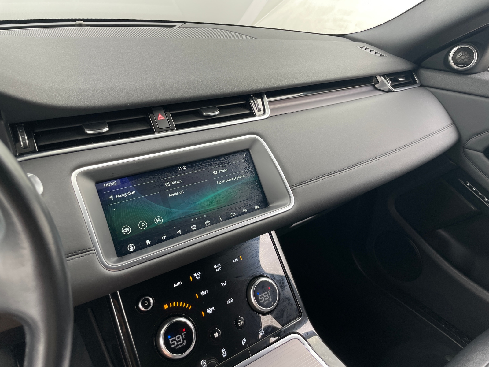 Thumbnail: 2020 Land Rover Range Rover Evoque - 3