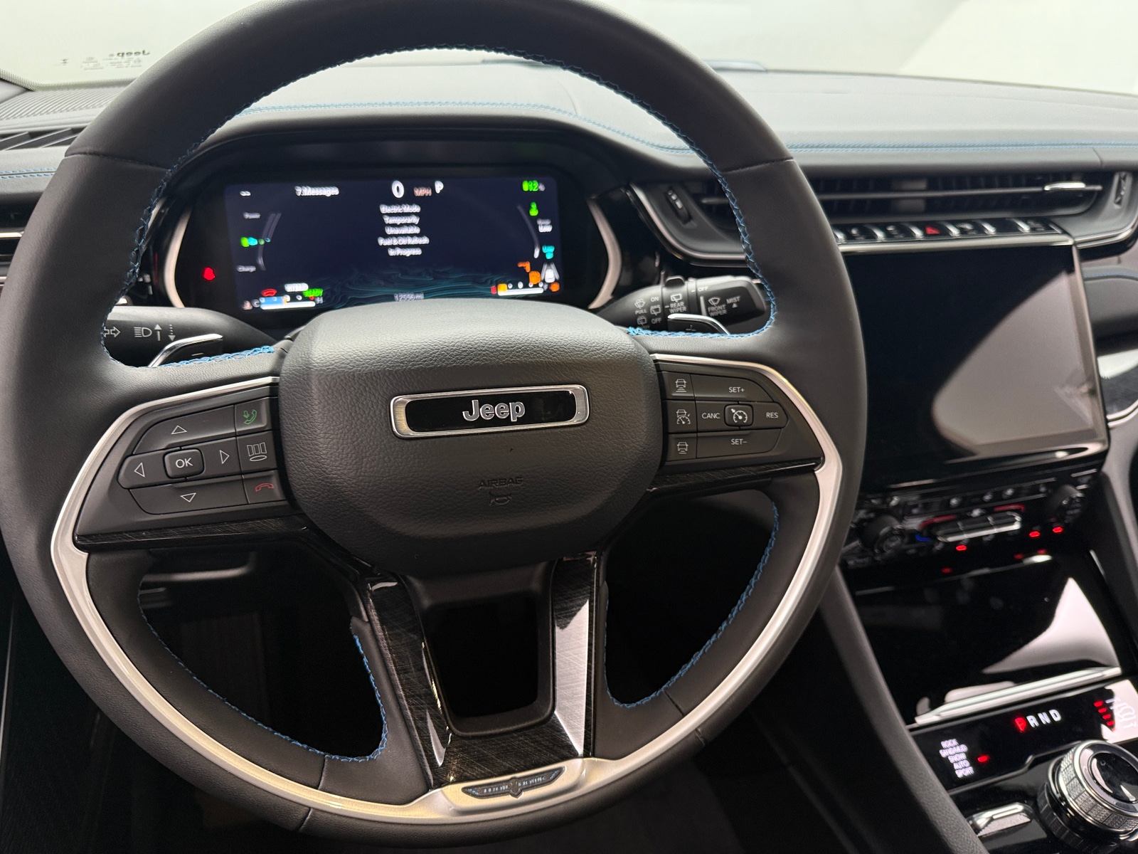 Thumbnail: 2022 Jeep Grand Cherokee - 4
