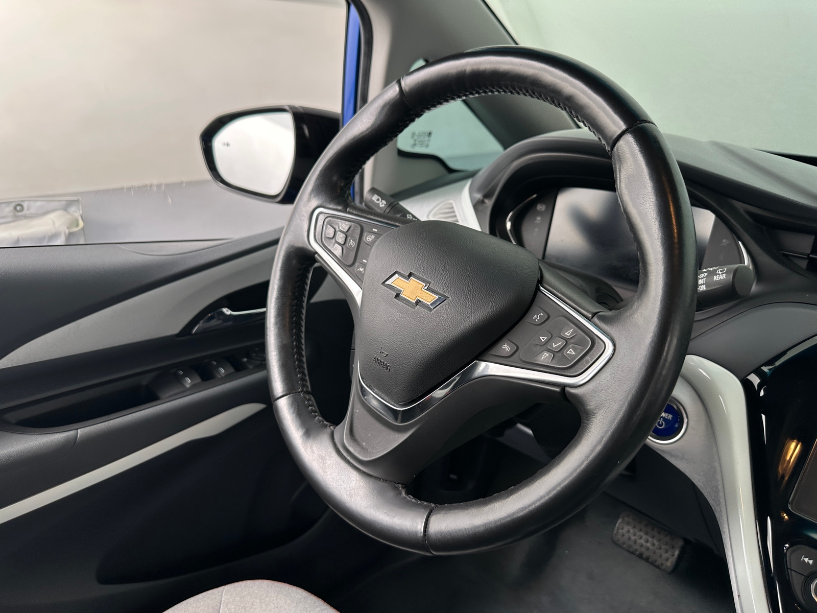 Thumbnail: 2021 Chevrolet Bolt EV - 5