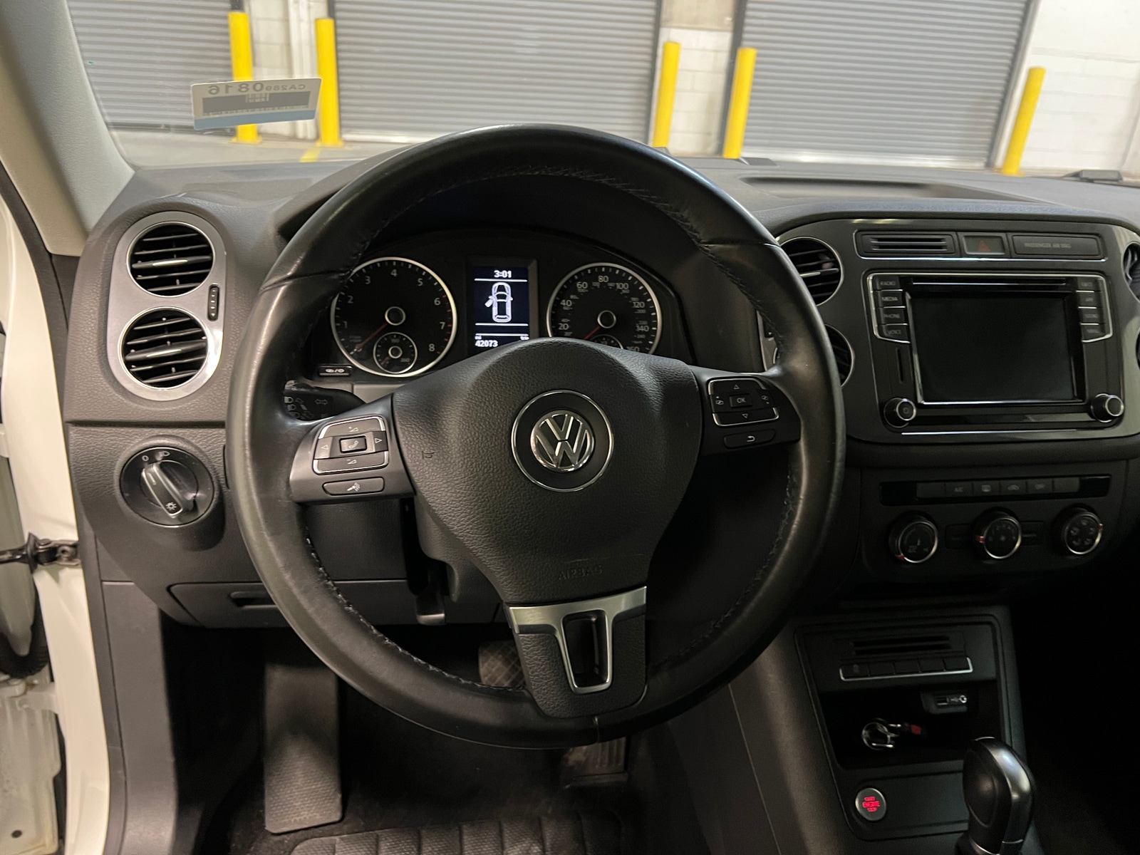 Thumbnail: 2017 Volkswagen Tiguan - 5