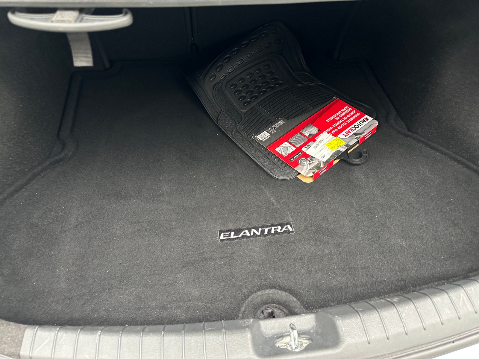 Thumbnail: 2017 Hyundai Elantra - 7
