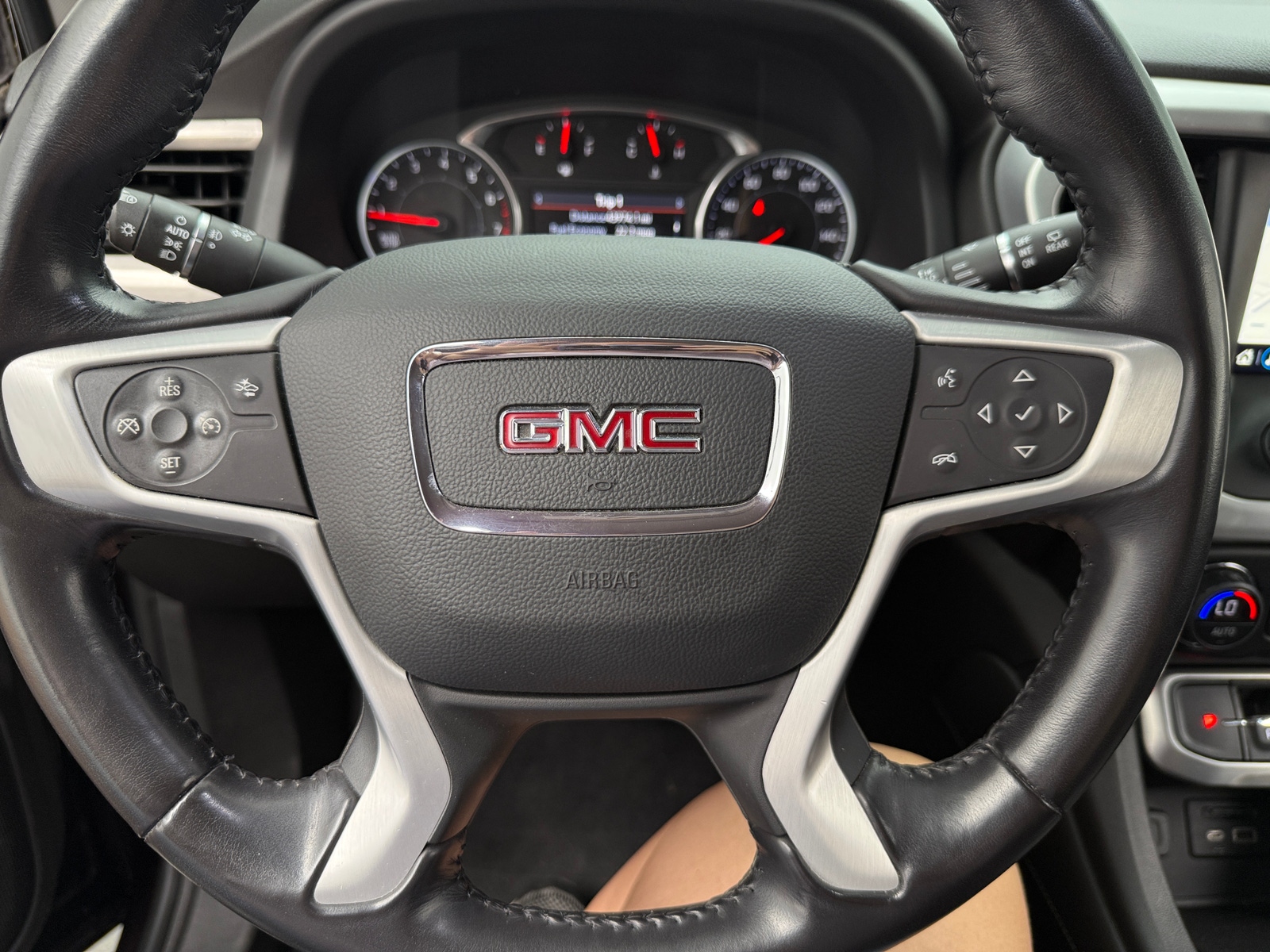 Thumbnail: 2021 GMC Acadia - 4