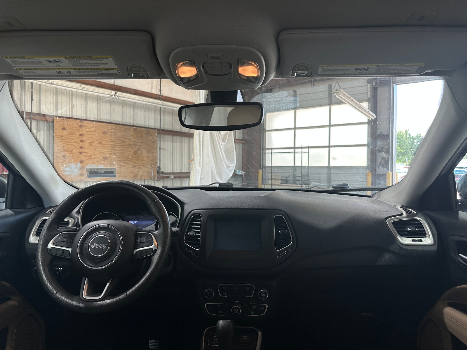 Thumbnail: 2018 Jeep Compass - 3