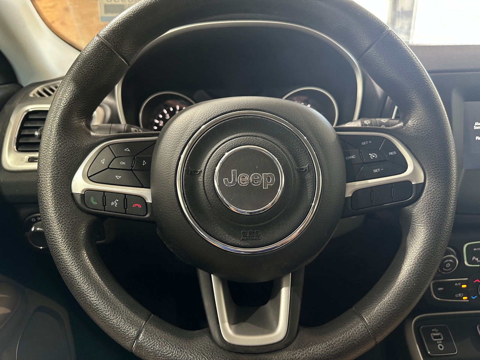 Thumbnail: 2018 Jeep Compass - 5