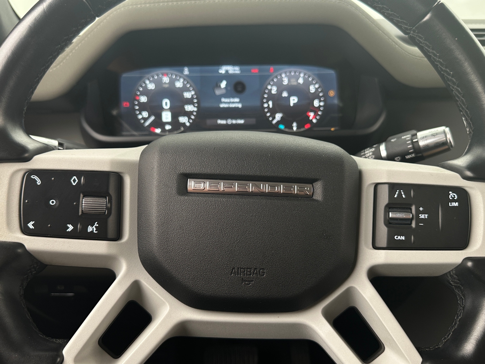 Thumbnail: 2021 Land Rover Defender - 4