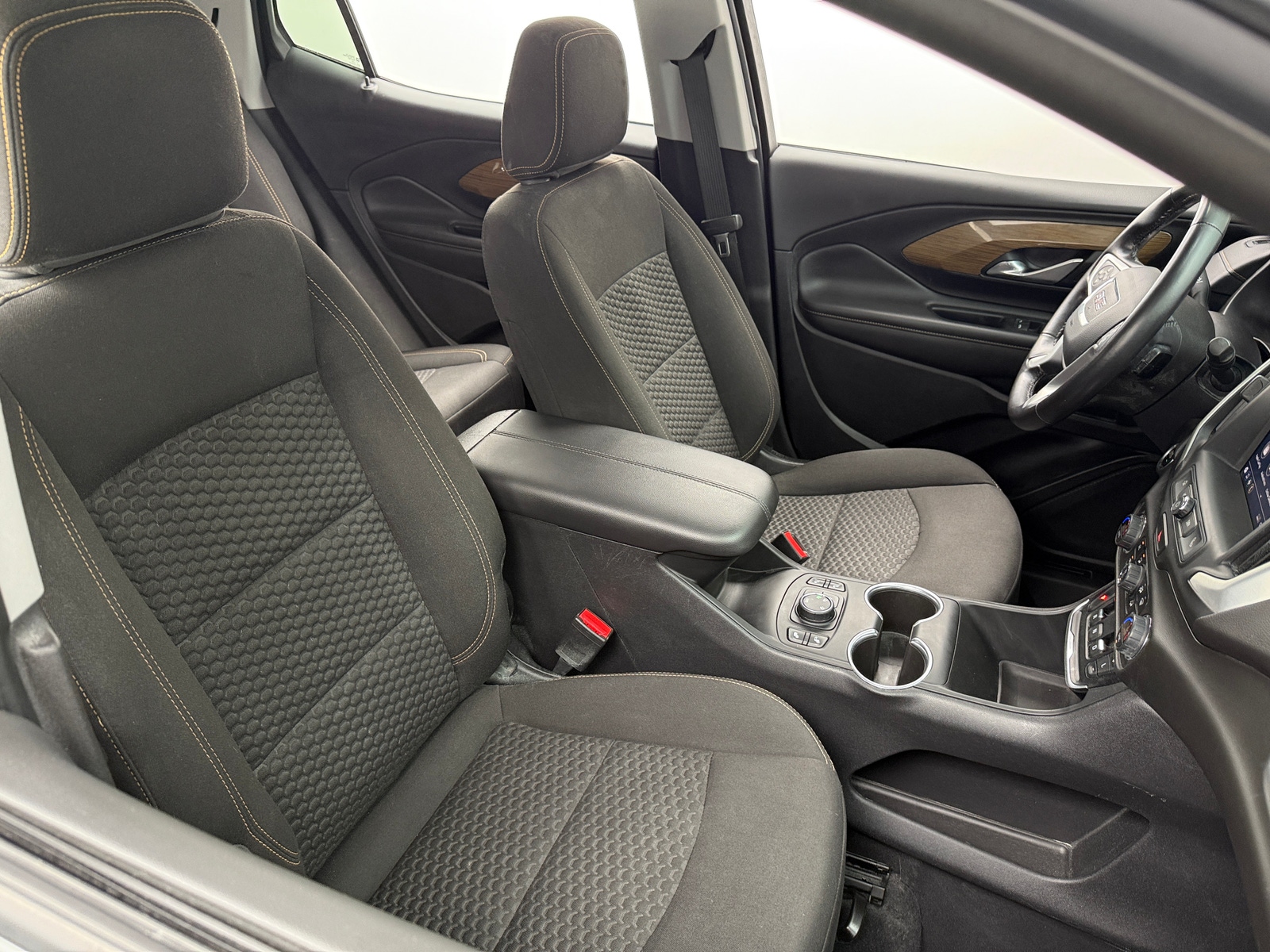 Thumbnail: 2020 GMC Terrain - 2