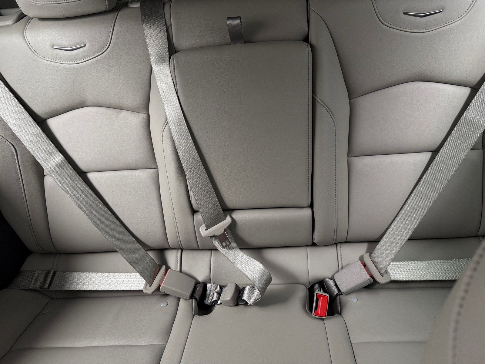 Thumbnail: 2023 Cadillac XT4 - 5