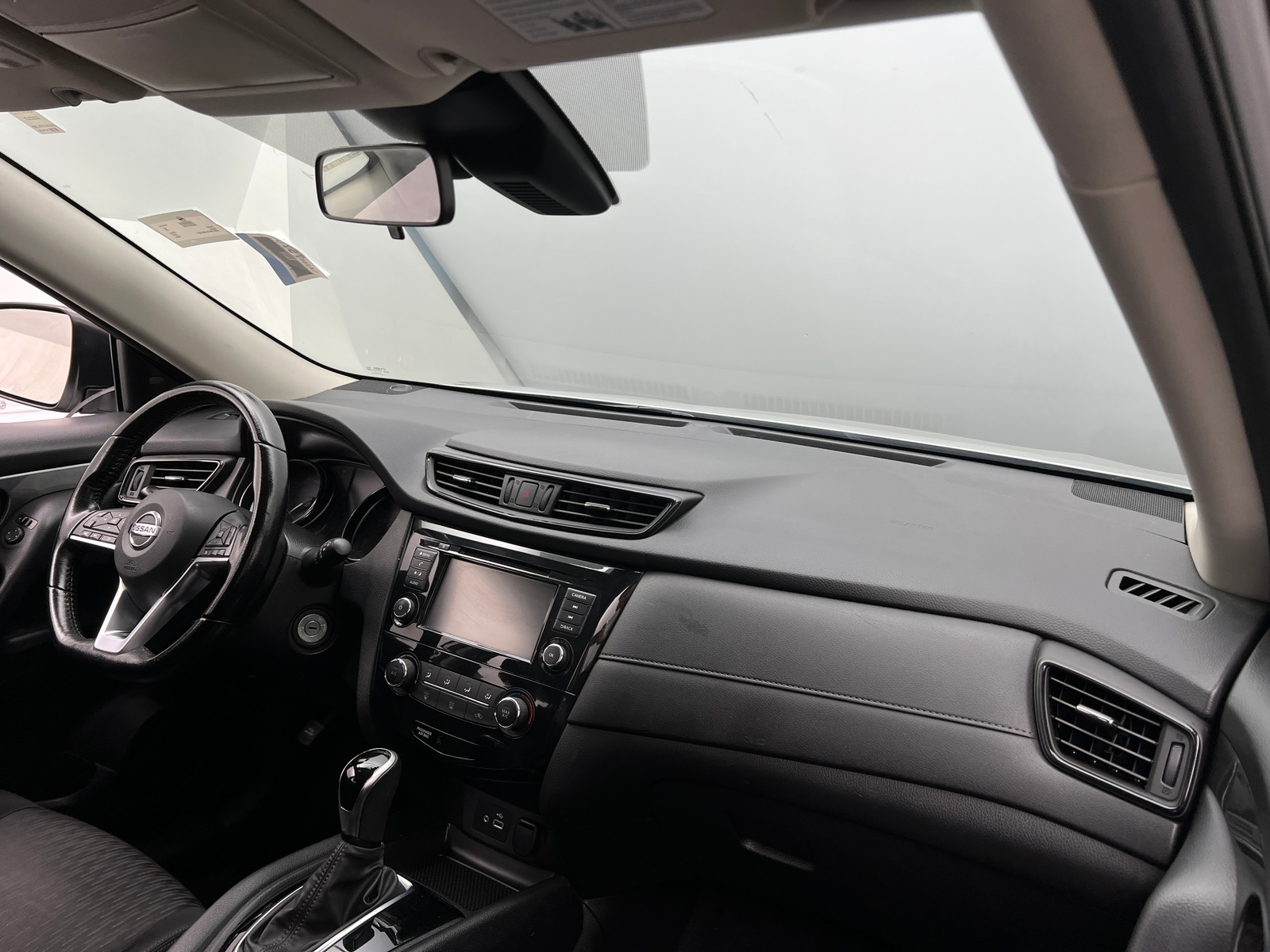 Thumbnail: 2020 Nissan Rogue - 3