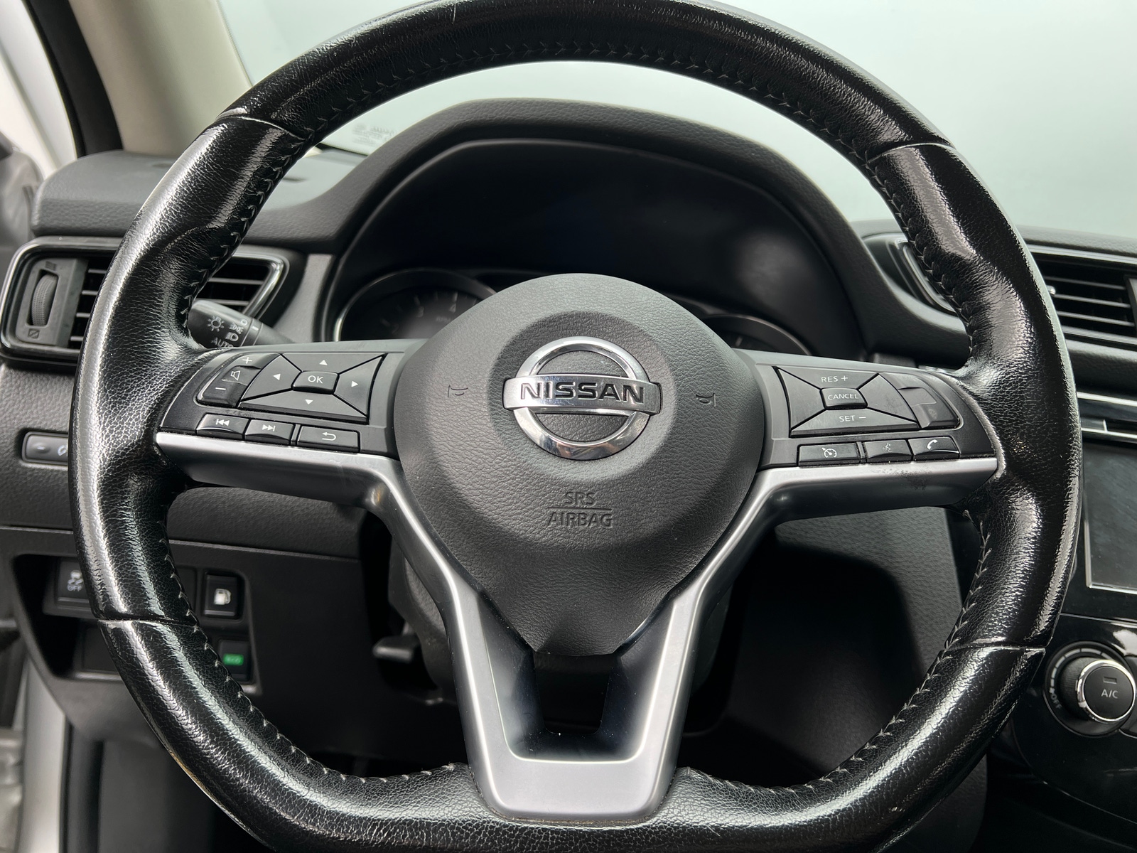 Thumbnail: 2020 Nissan Rogue - 5