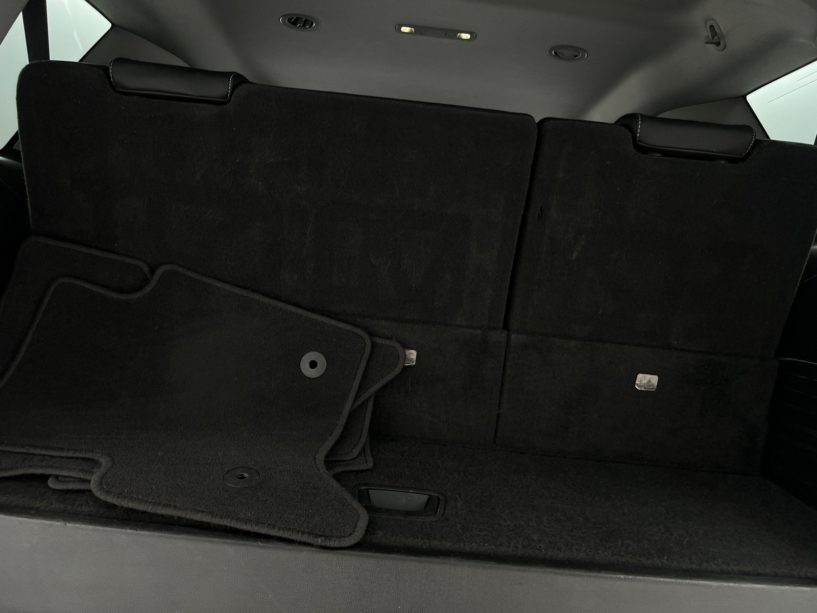 Thumbnail: 2019 Chevrolet Tahoe - 6