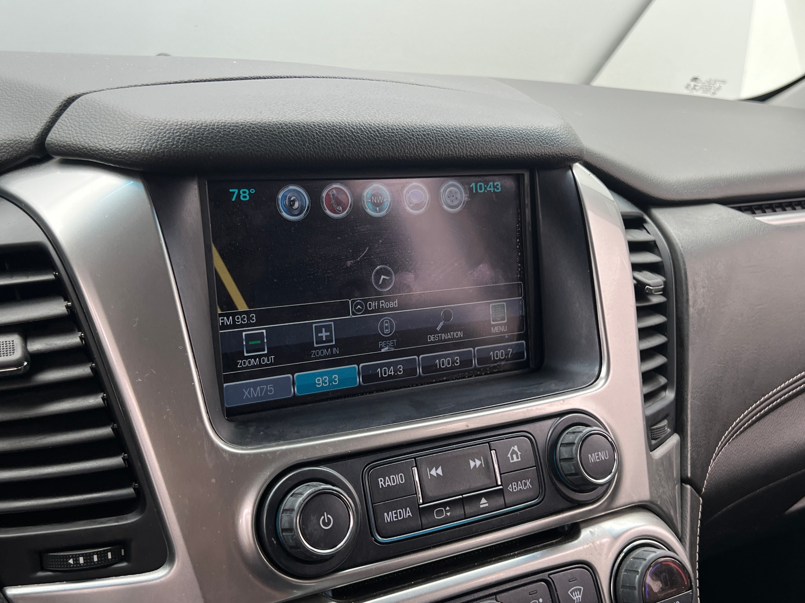 Thumbnail: 2019 Chevrolet Tahoe - 3