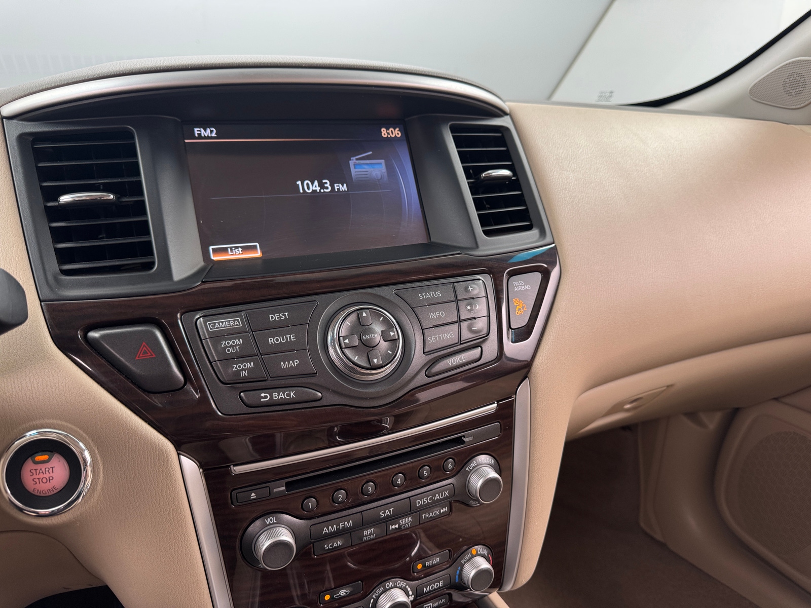 Thumbnail: 2015 Nissan Pathfinder - 3