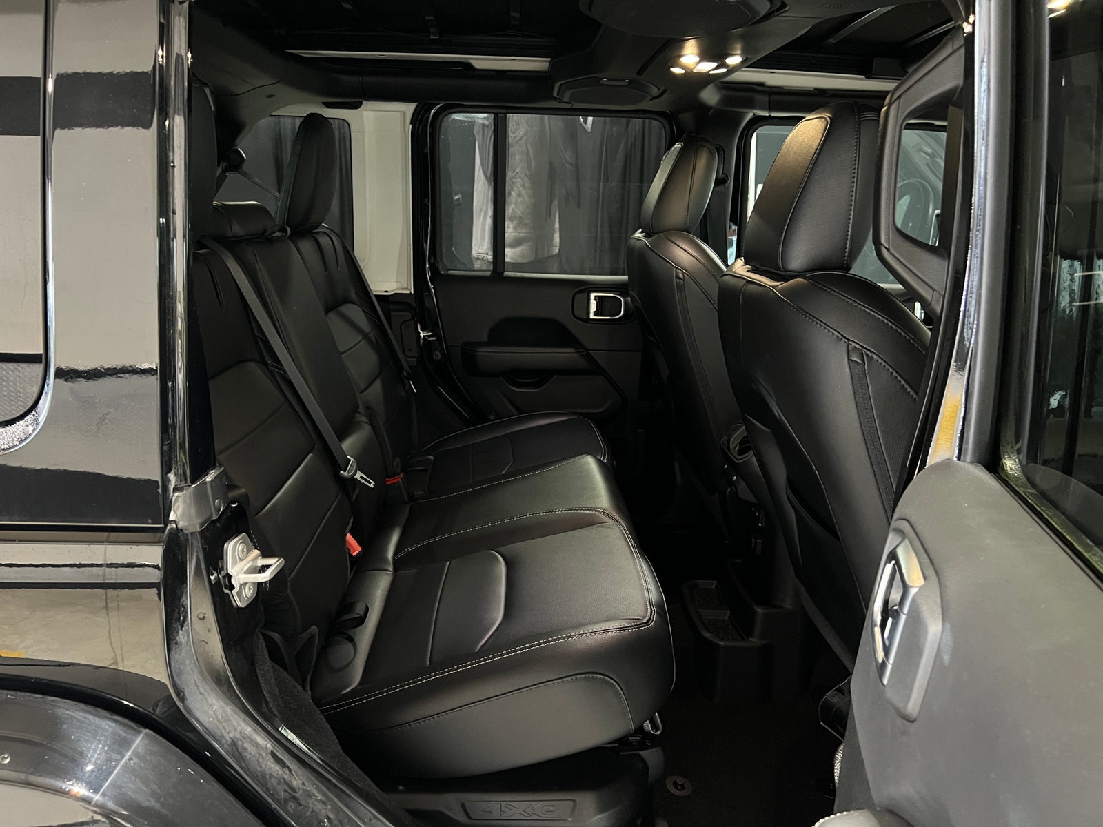 Thumbnail: 2022 Jeep Wrangler - 5