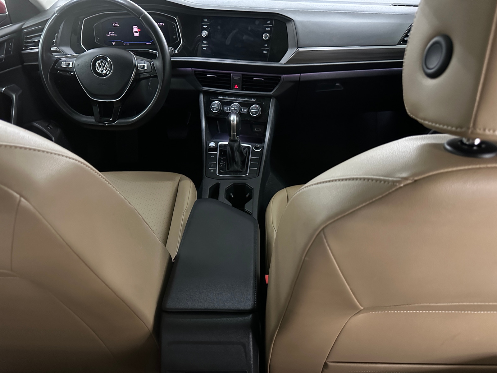 Thumbnail: 2019 Volkswagen Jetta - 2
