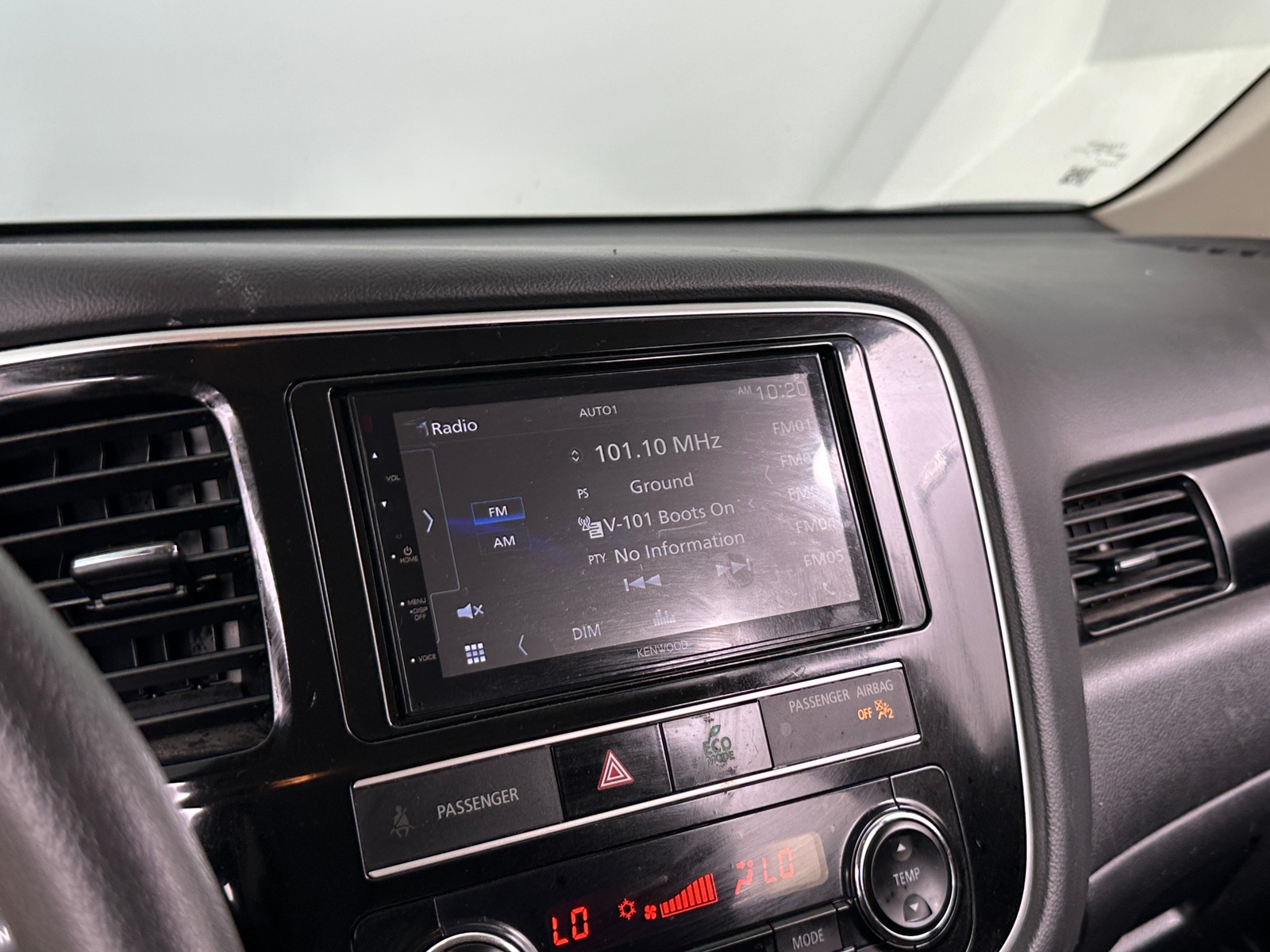 Thumbnail: 2019 Mitsubishi Outlander - 4