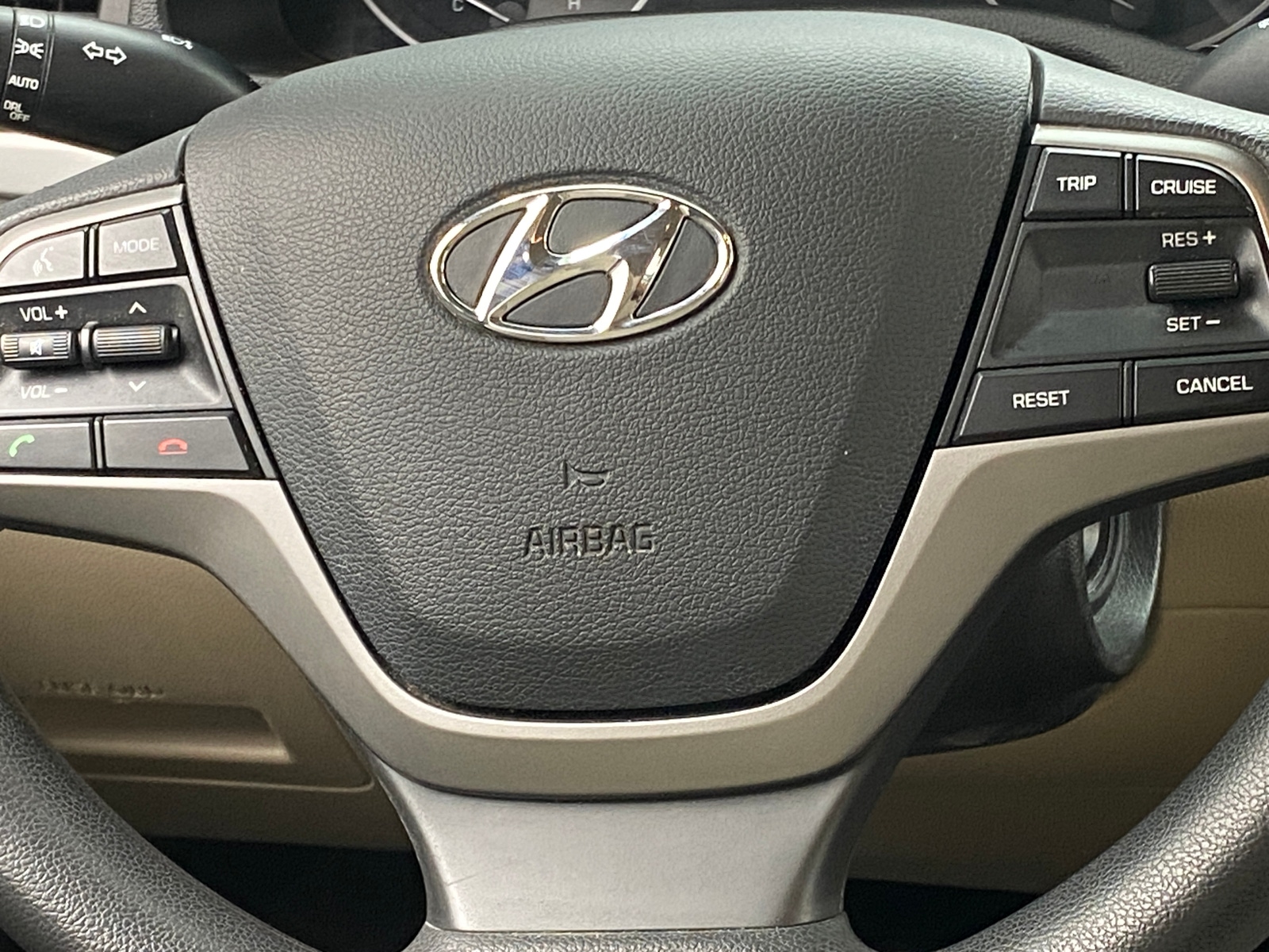 Thumbnail: 2018 Hyundai Elantra - 5