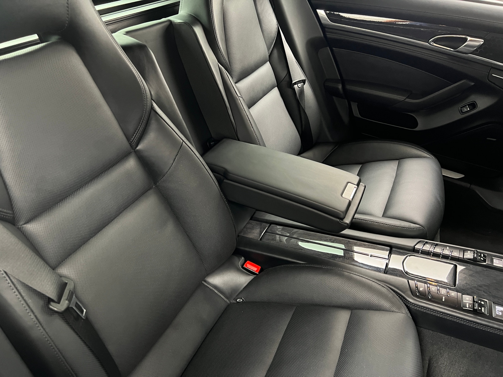 Thumbnail: 2013 Porsche Panamera - 5