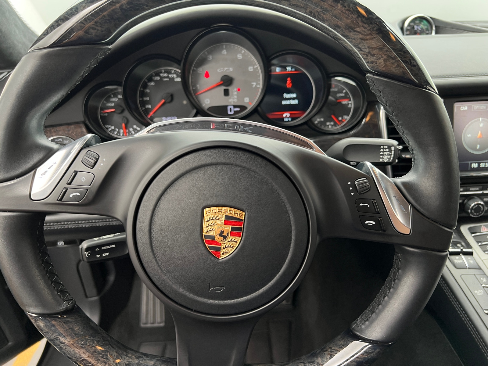 Thumbnail: 2013 Porsche Panamera - 4