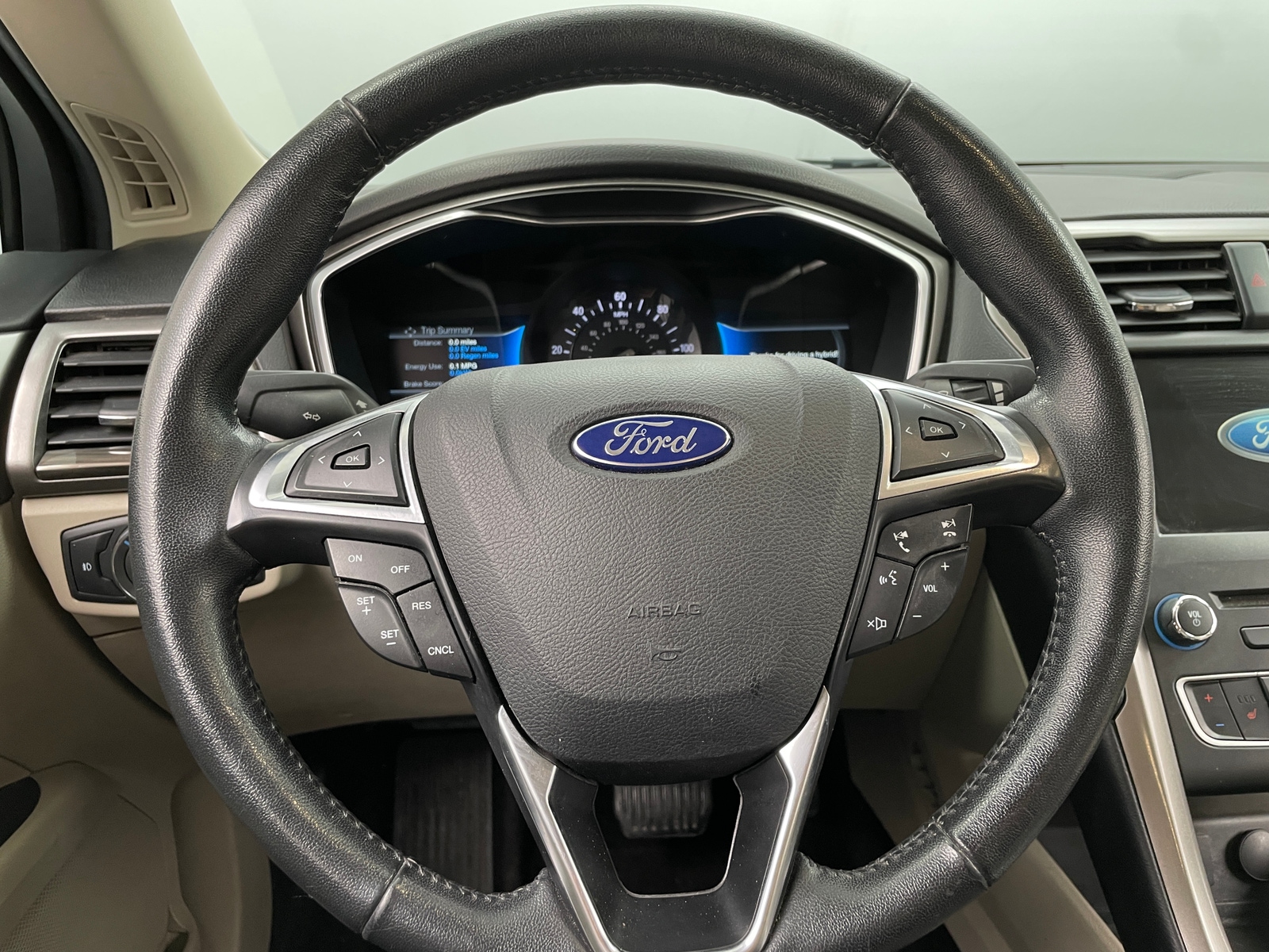 Thumbnail: 2017 Ford Fusion - 4