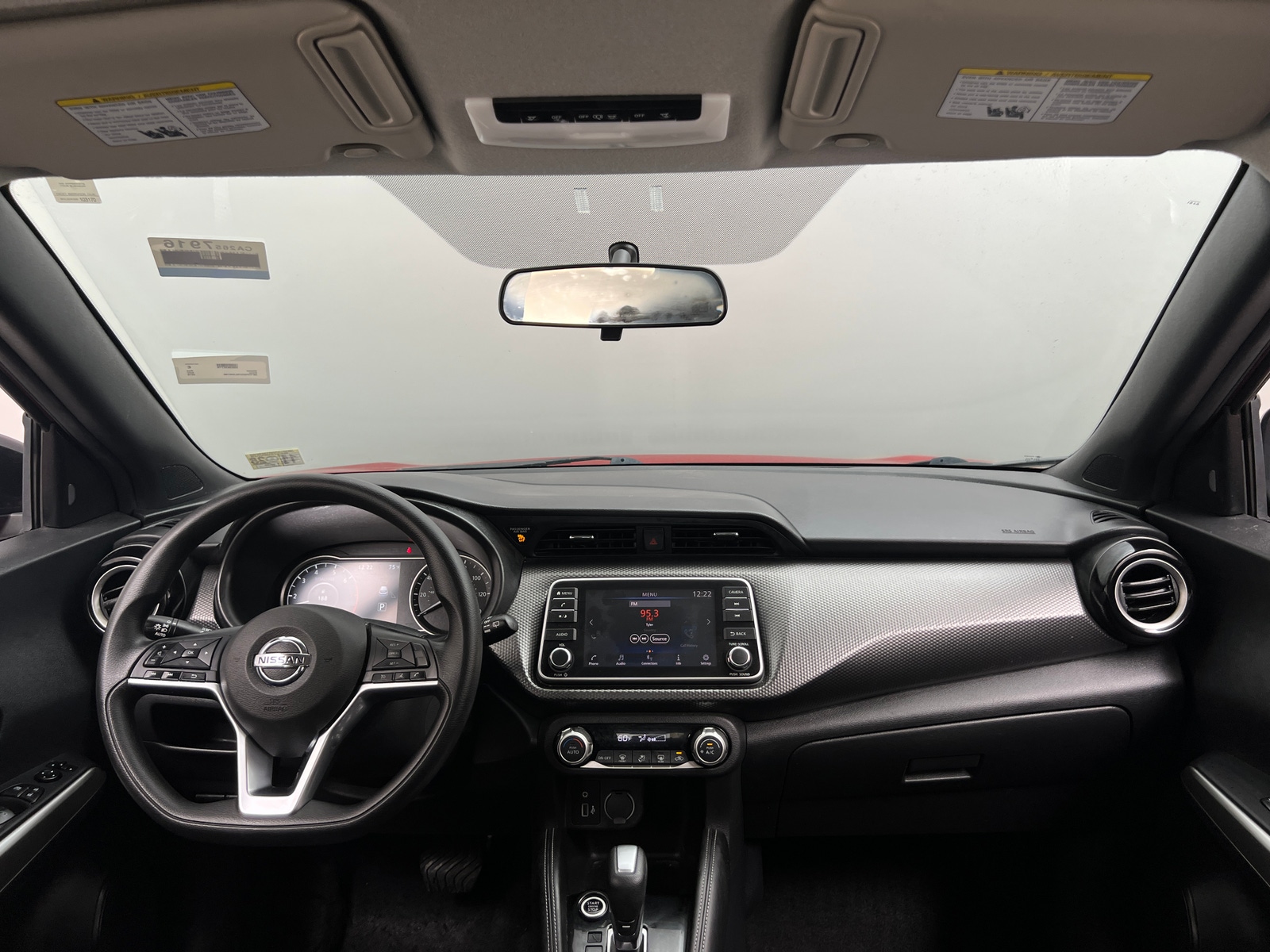Thumbnail: 2019 Nissan Kicks - 3