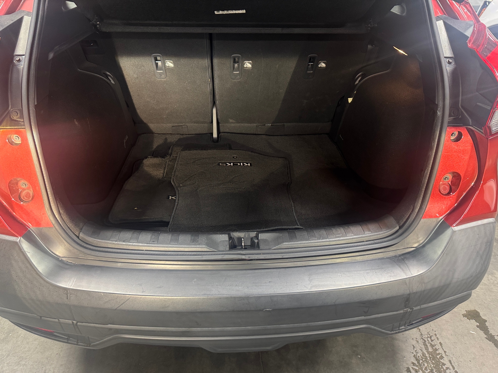 Thumbnail: 2019 Nissan Kicks - 7