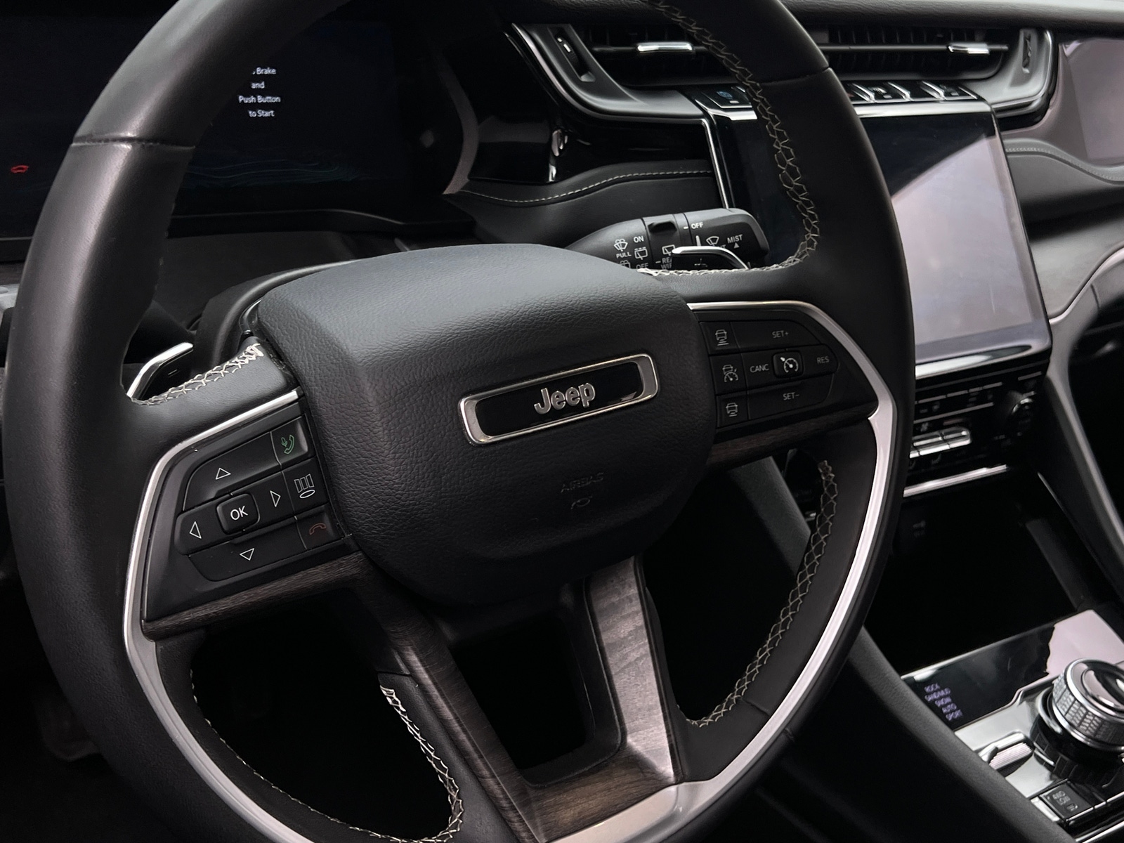 Thumbnail: 2023 Jeep Grand Cherokee - 4