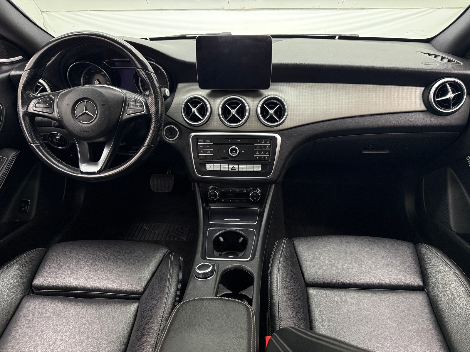Thumbnail: 2019 Mercedes-Benz CLA - 2