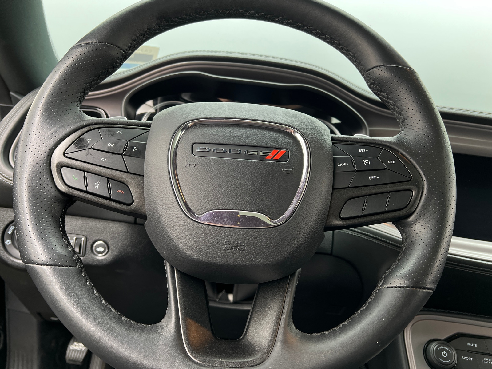Thumbnail: 2023 Dodge Challenger - 4