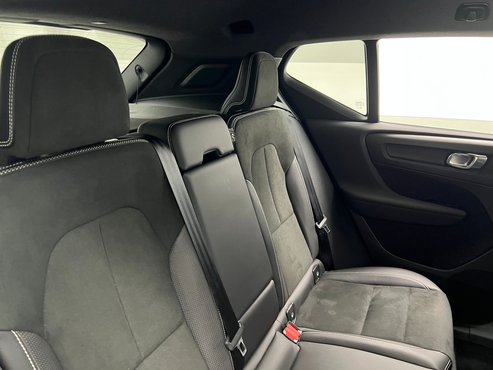 Thumbnail: 2019 Volvo XC40 - 5