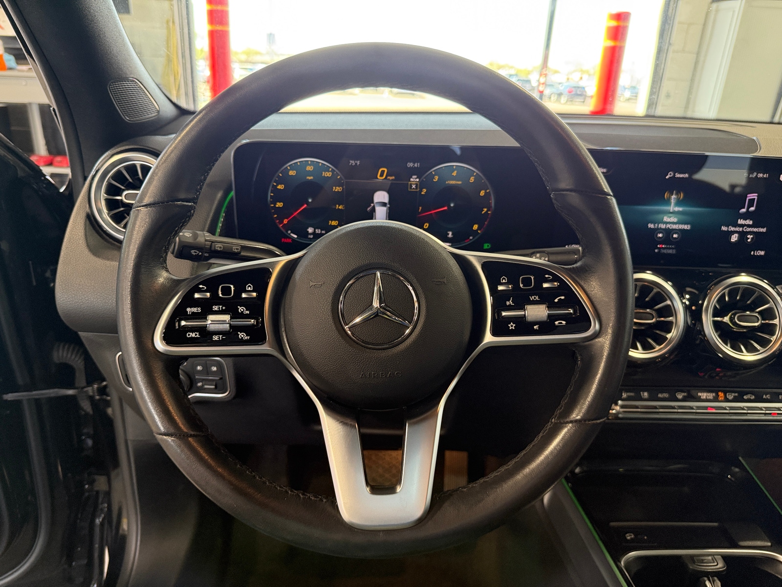 Thumbnail: 2023 Mercedes-Benz GLB - 4