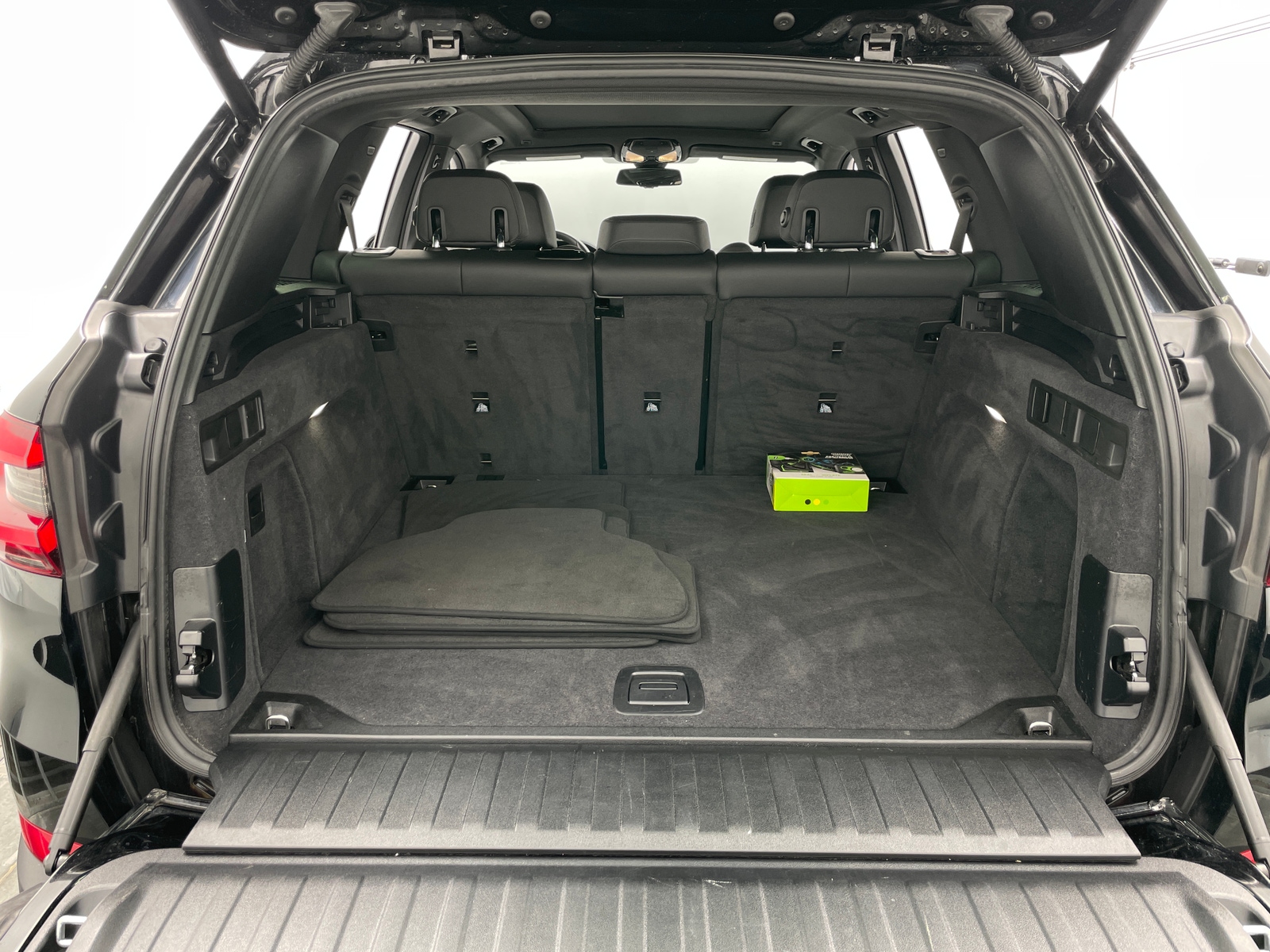 Thumbnail: 2021 BMW X5 - 6