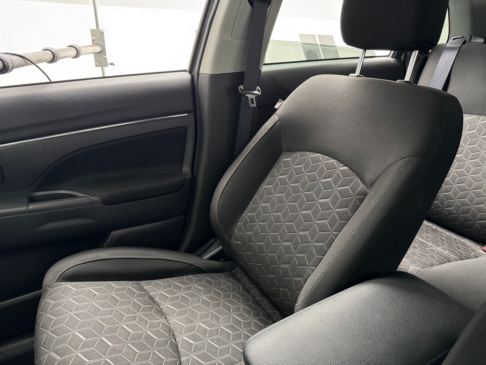 Thumbnail: 2020 Mitsubishi Outlander Sport - 2