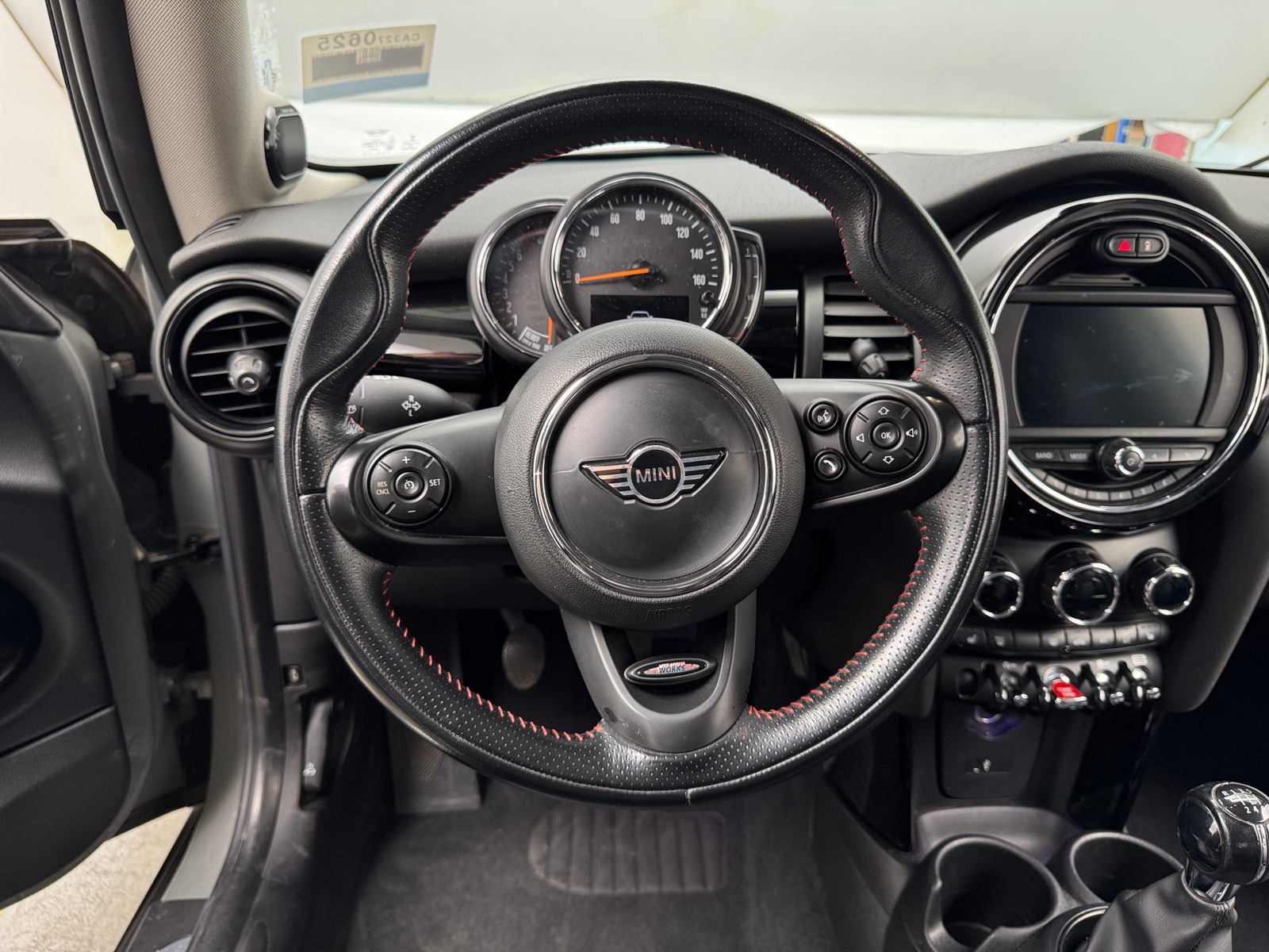 Thumbnail: 2019 MINI Cooper Hardtop - 4