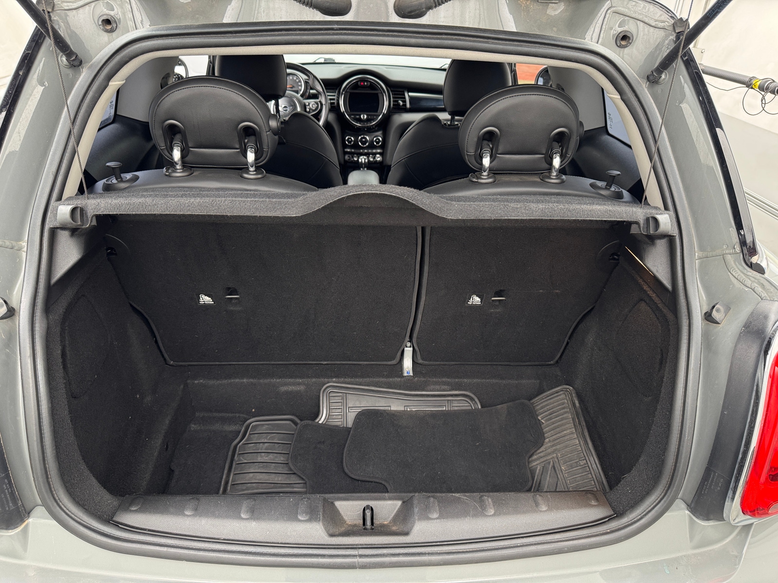 Thumbnail: 2019 MINI Cooper Hardtop - 6