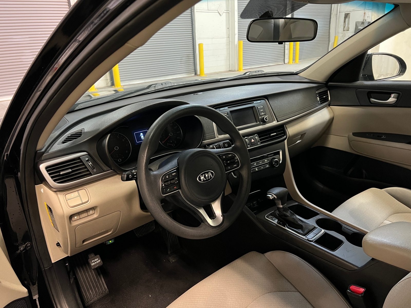 Thumbnail: 2017 Kia Optima - 3