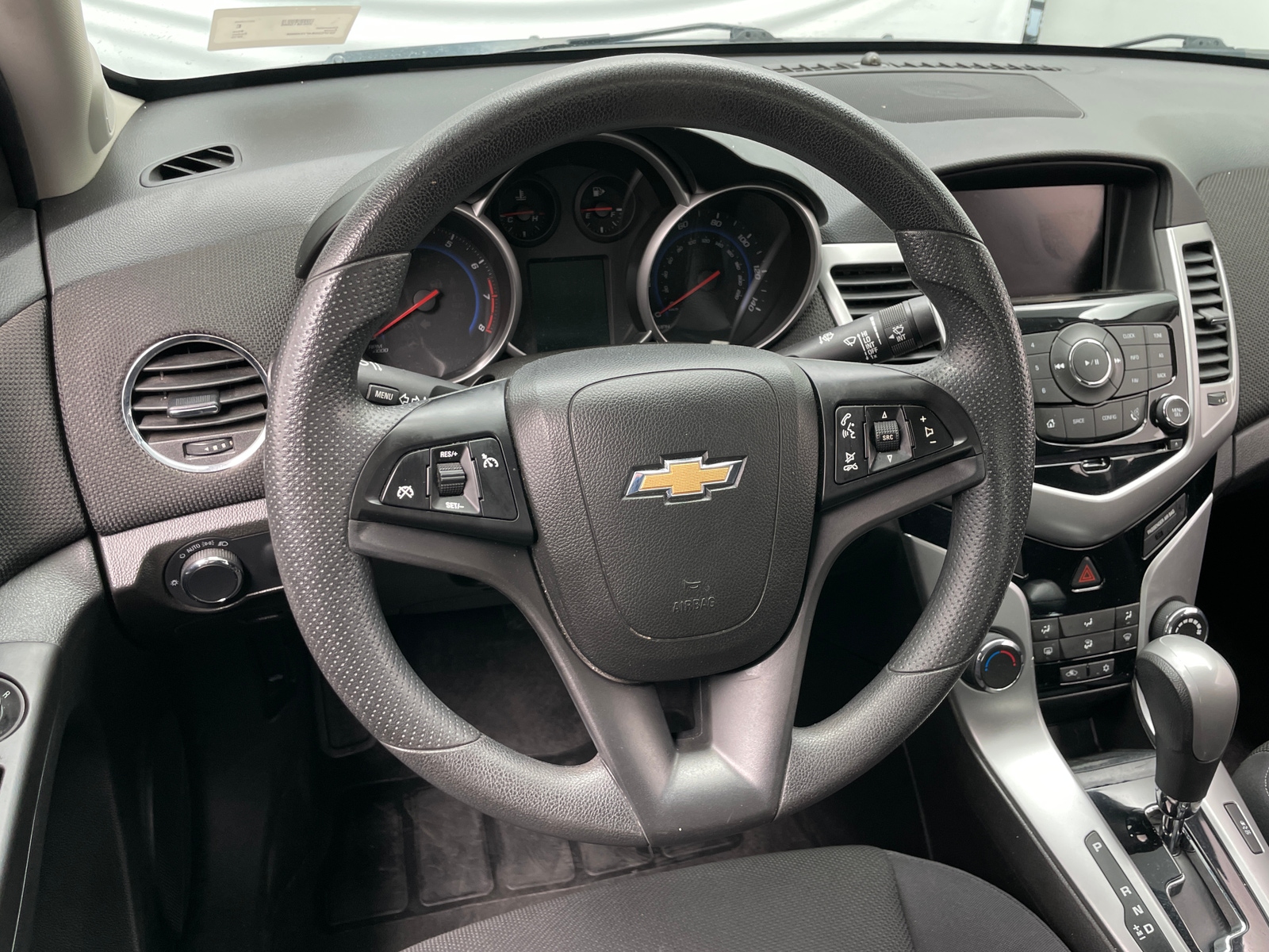 Thumbnail: 2015 Chevrolet Cruze - 5