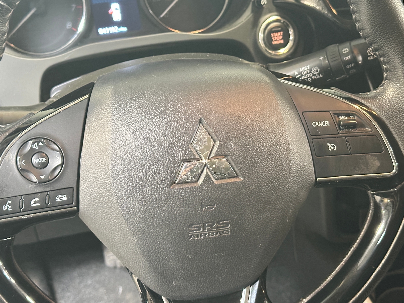 Thumbnail: 2020 Mitsubishi Outlander - 5