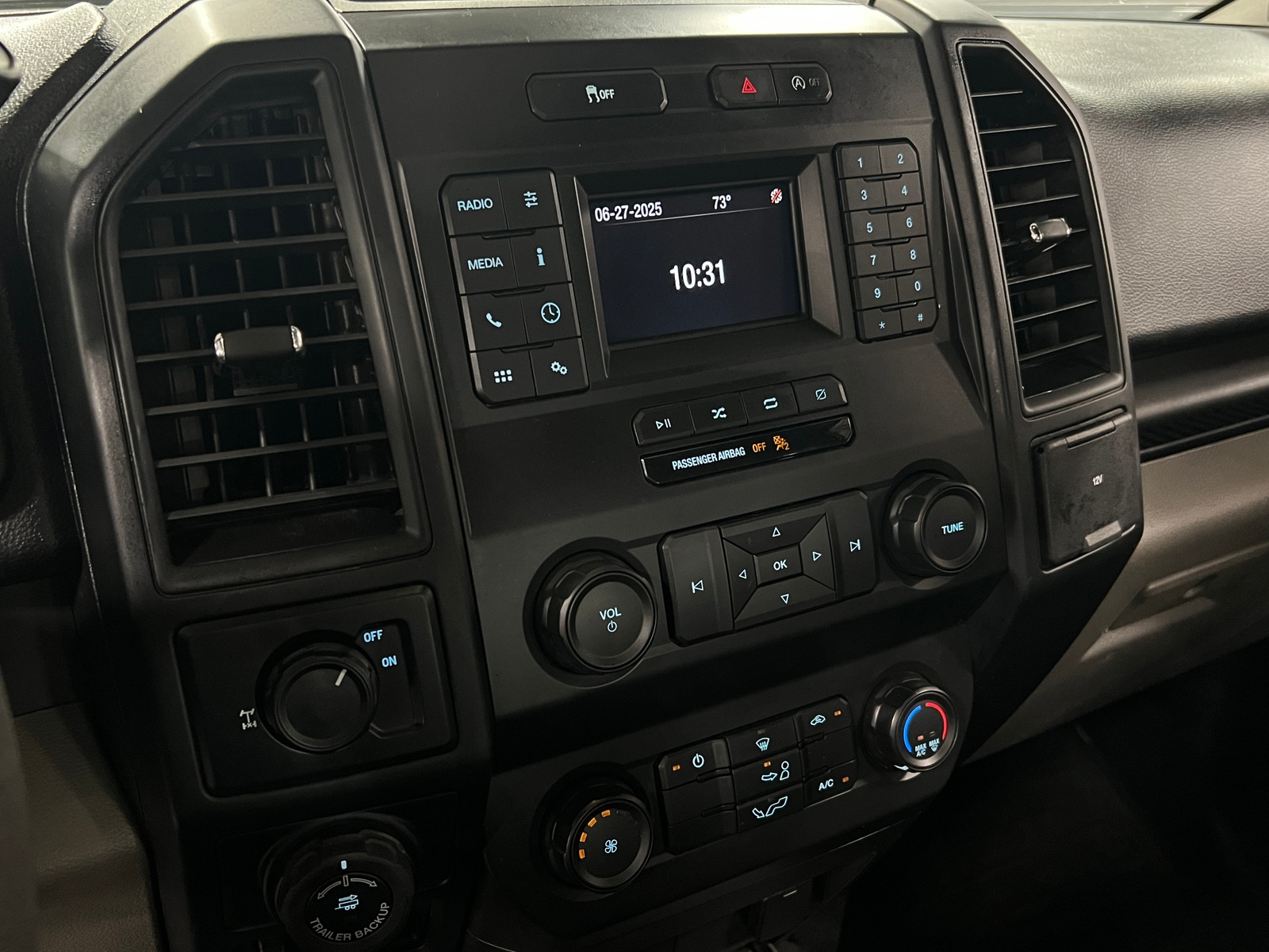 Thumbnail: 2019 Ford Econoline - 4